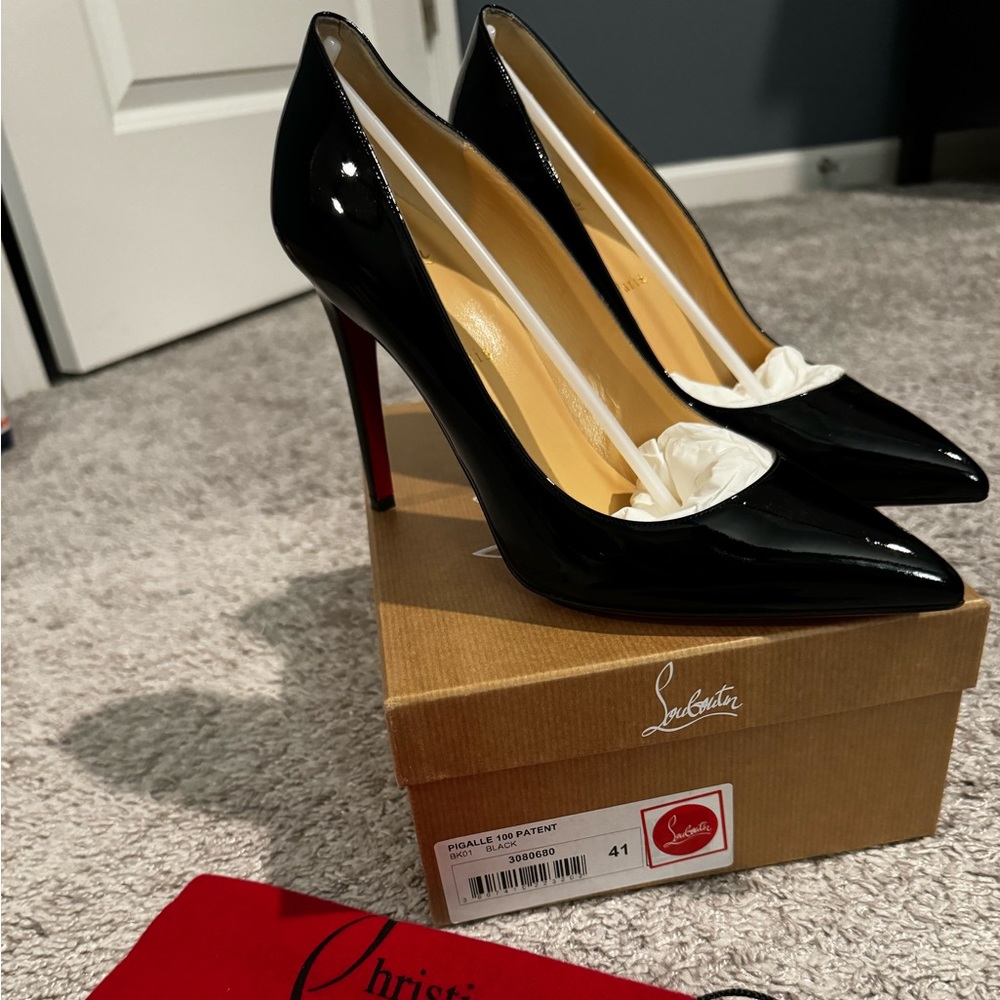 Christian Louboutin Pigalles
